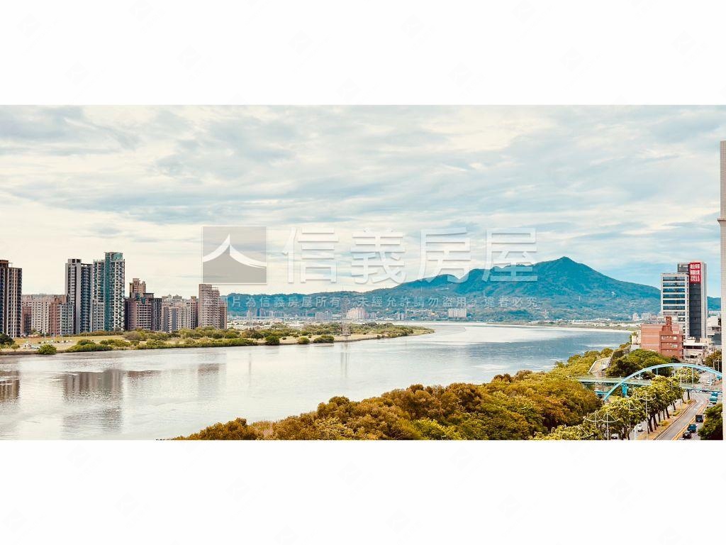 士林區壯闊山河景觀四房房屋室內格局與周邊環境