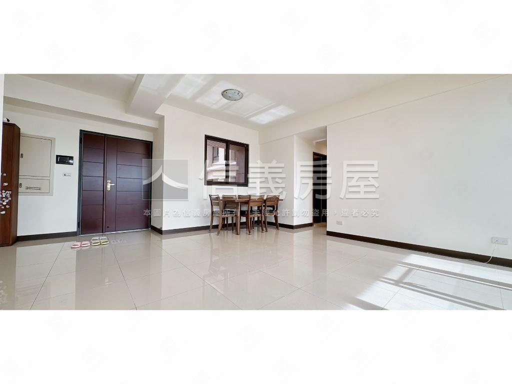 士林區壯闊山河景觀四房房屋室內格局與周邊環境