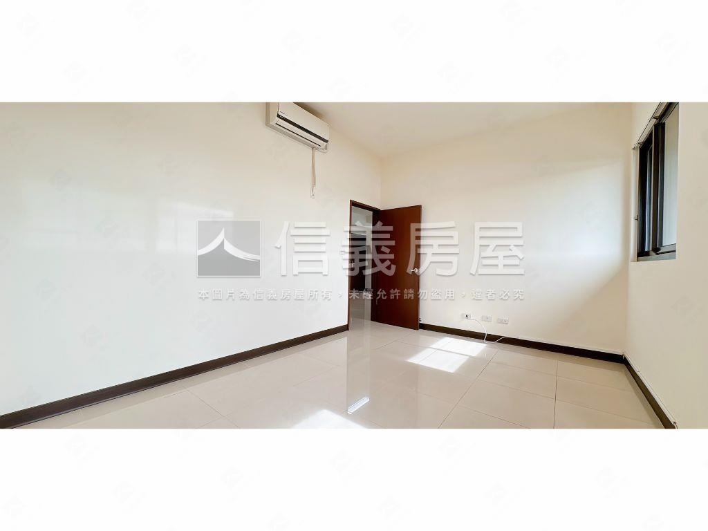 士林區壯闊山河景觀四房房屋室內格局與周邊環境