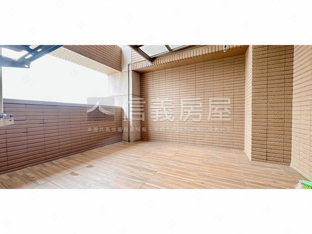 士林區壯闊山河景觀四房房屋室內格局與周邊環境