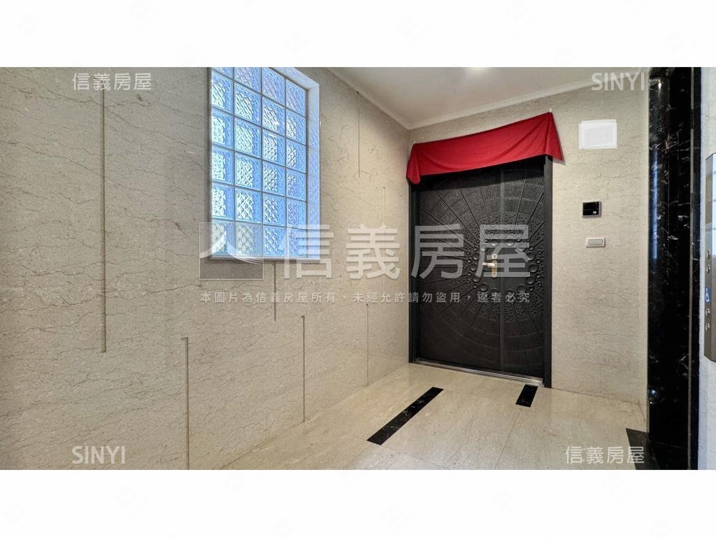 士林區壯闊山河景觀四房房屋室內格局與周邊環境