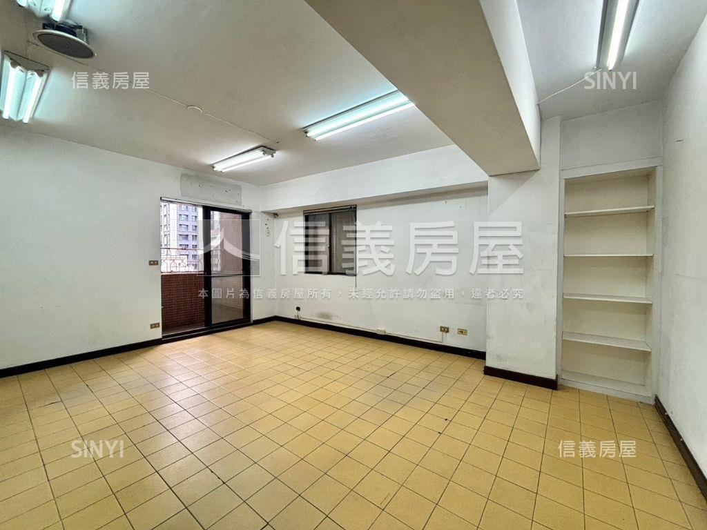 中正國中·學苑管理名邸房屋室內格局與周邊環境