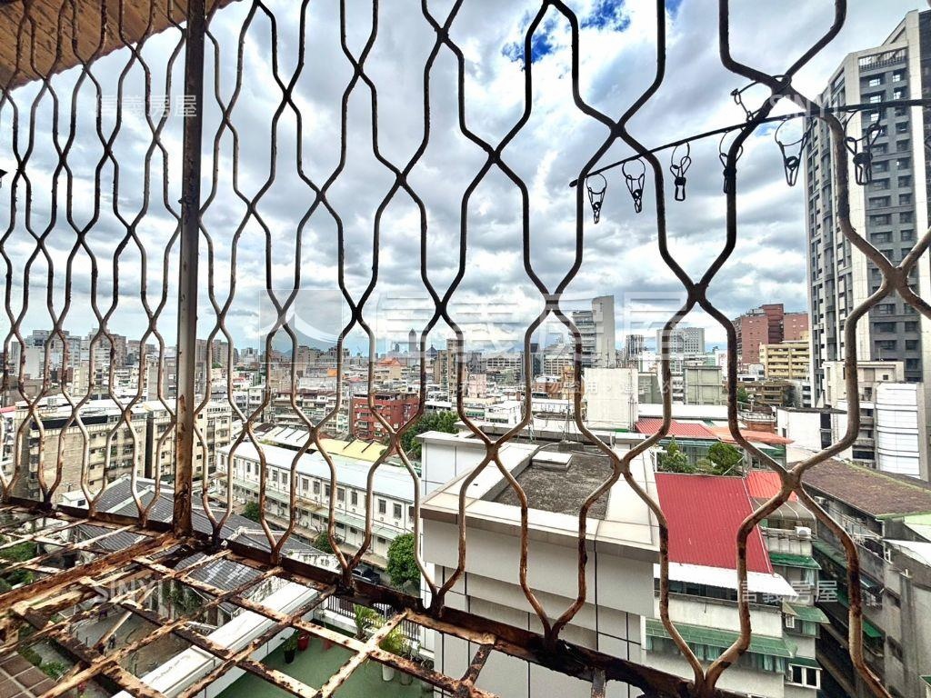 中正國中·學苑管理名邸房屋室內格局與周邊環境
