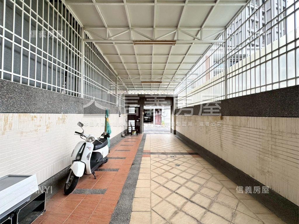 邊間雙車大別墅房屋室內格局與周邊環境