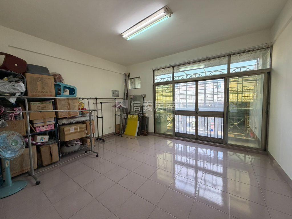 安南區屋況好大地坪店住房屋室內格局與周邊環境