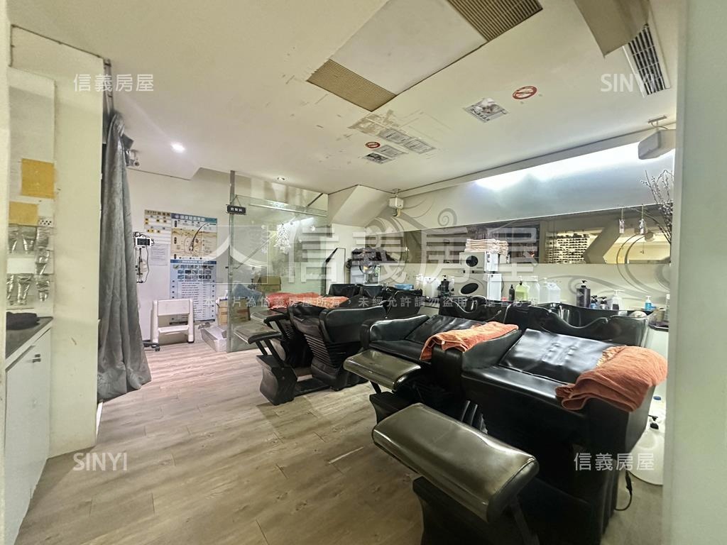 中壢華勛雙併大面寬店面房屋室內格局與周邊環境