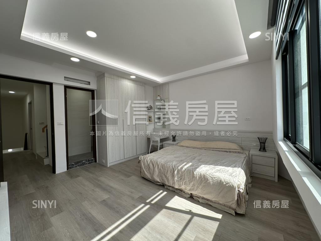 明興正路面間間套房透天房屋室內格局與周邊環境