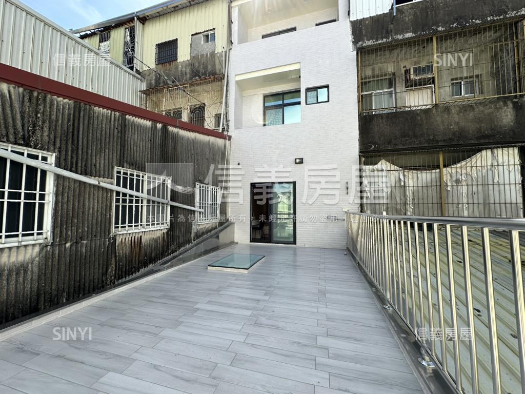明興正路面間間套房透天房屋室內格局與周邊環境