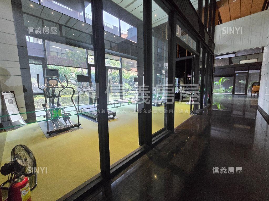 陽明商圈．質感大三房平車房屋室內格局與周邊環境