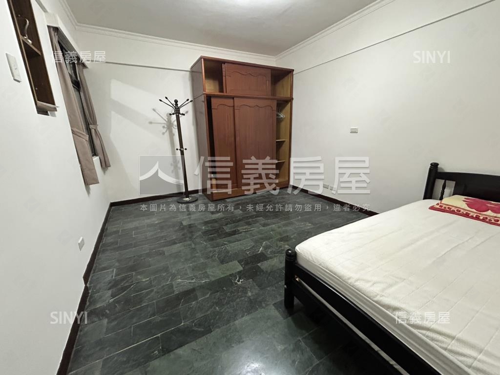 德昌稀有邊間頂加房屋室內格局與周邊環境