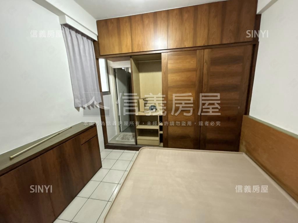 德昌稀有邊間頂加房屋室內格局與周邊環境
