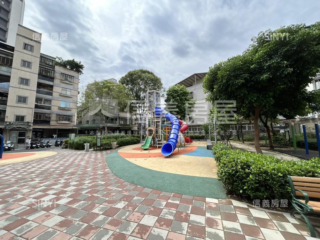 德昌稀有邊間頂加房屋室內格局與周邊環境