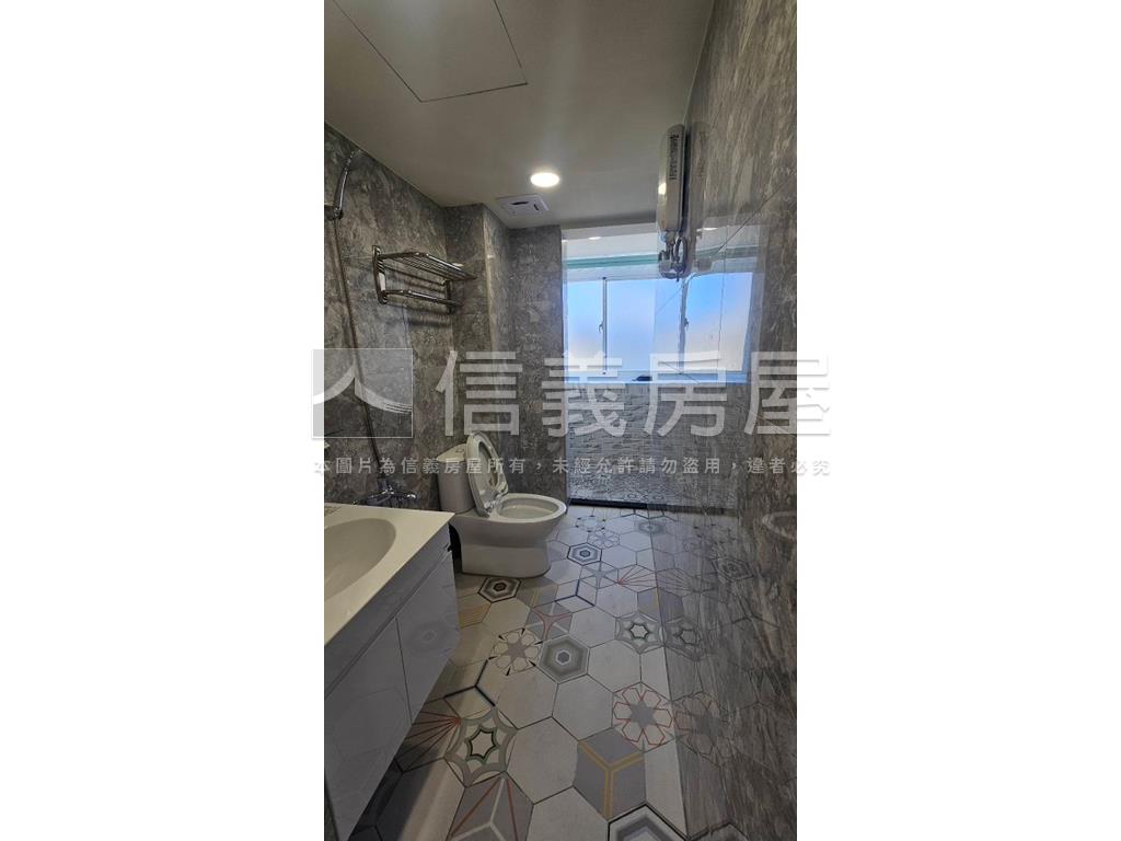 西門皇家學校高樓美景房屋室內格局與周邊環境