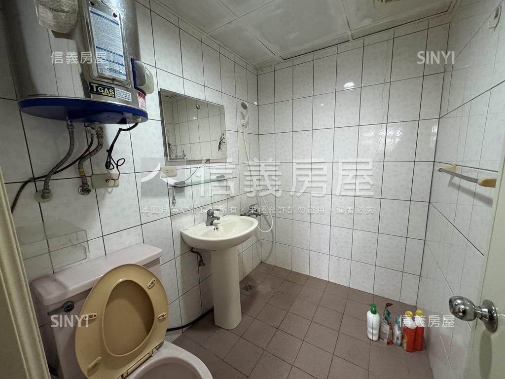 低總價學府淡大套房房屋室內格局與周邊環境