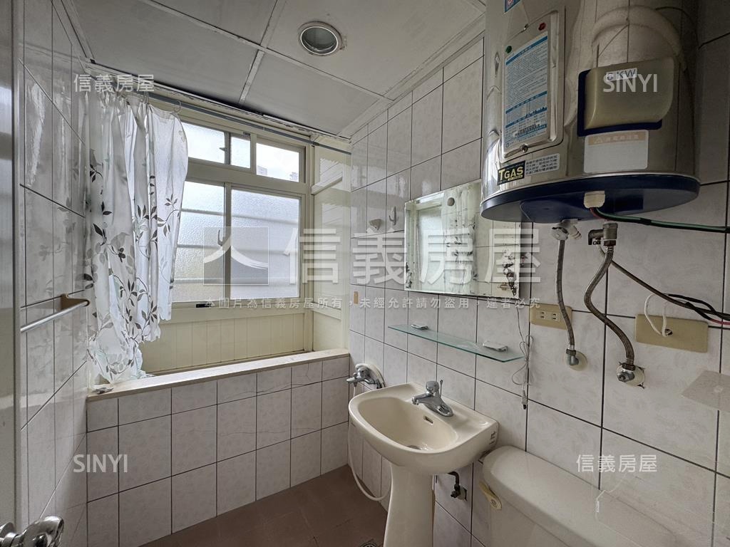 低總價學府淡大套房房屋室內格局與周邊環境