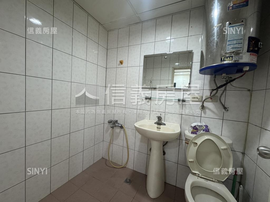 低總價學府淡大套房房屋室內格局與周邊環境