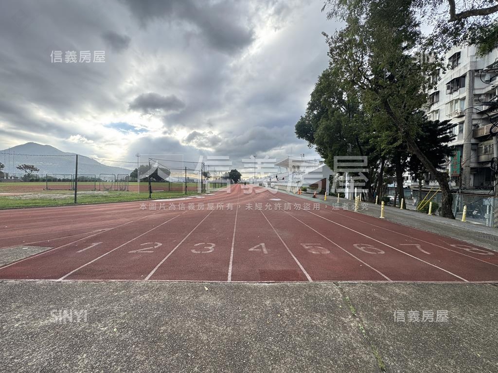 低總價學府淡大套房房屋室內格局與周邊環境