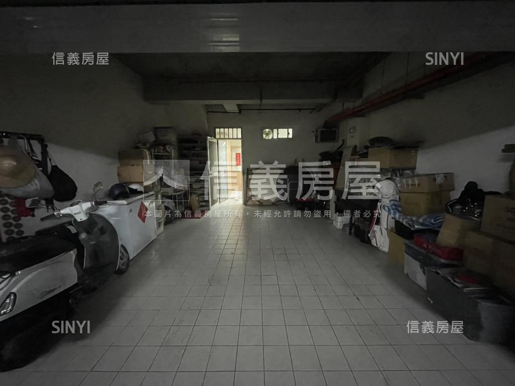 海山贊捷運稀有社區透天房屋室內格局與周邊環境