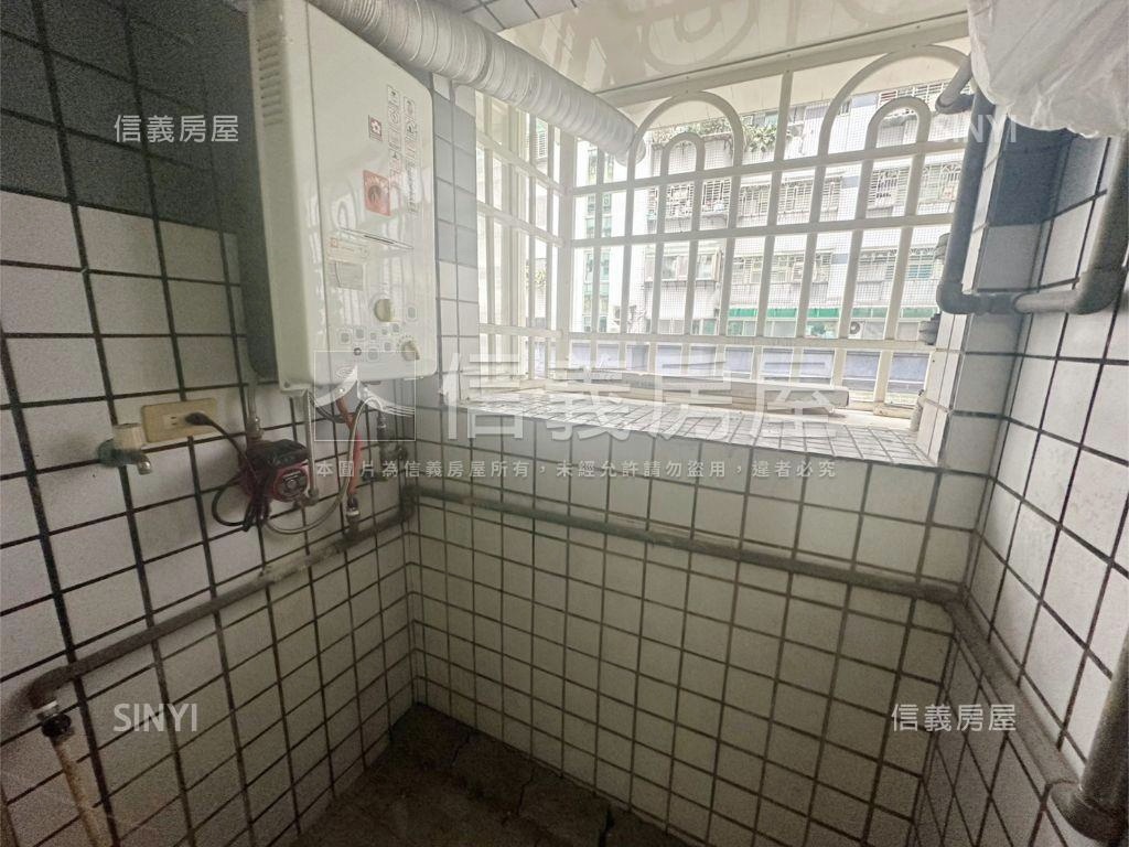 專約中和１００電梯兩房房屋室內格局與周邊環境