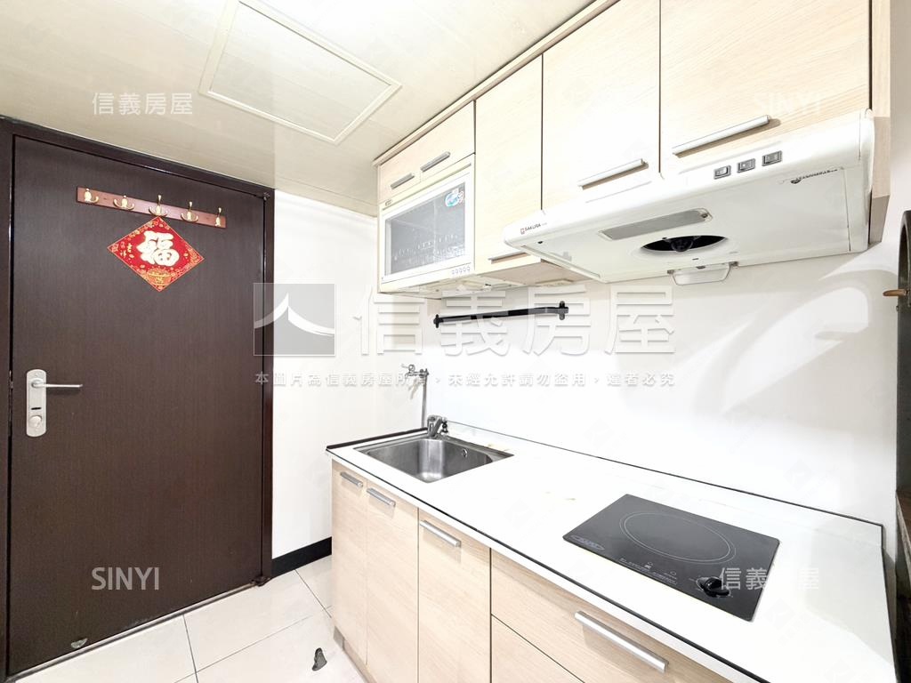 稀有時尚女人香套房房屋室內格局與周邊環境