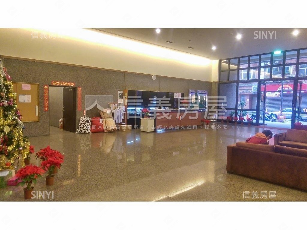 稀有時尚女人香套房房屋室內格局與周邊環境