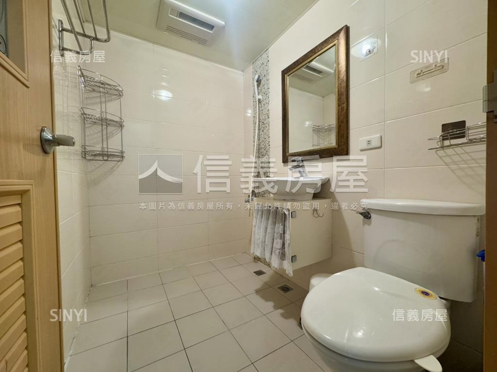 建工商圈｜灣中街採光三房房屋室內格局與周邊環境