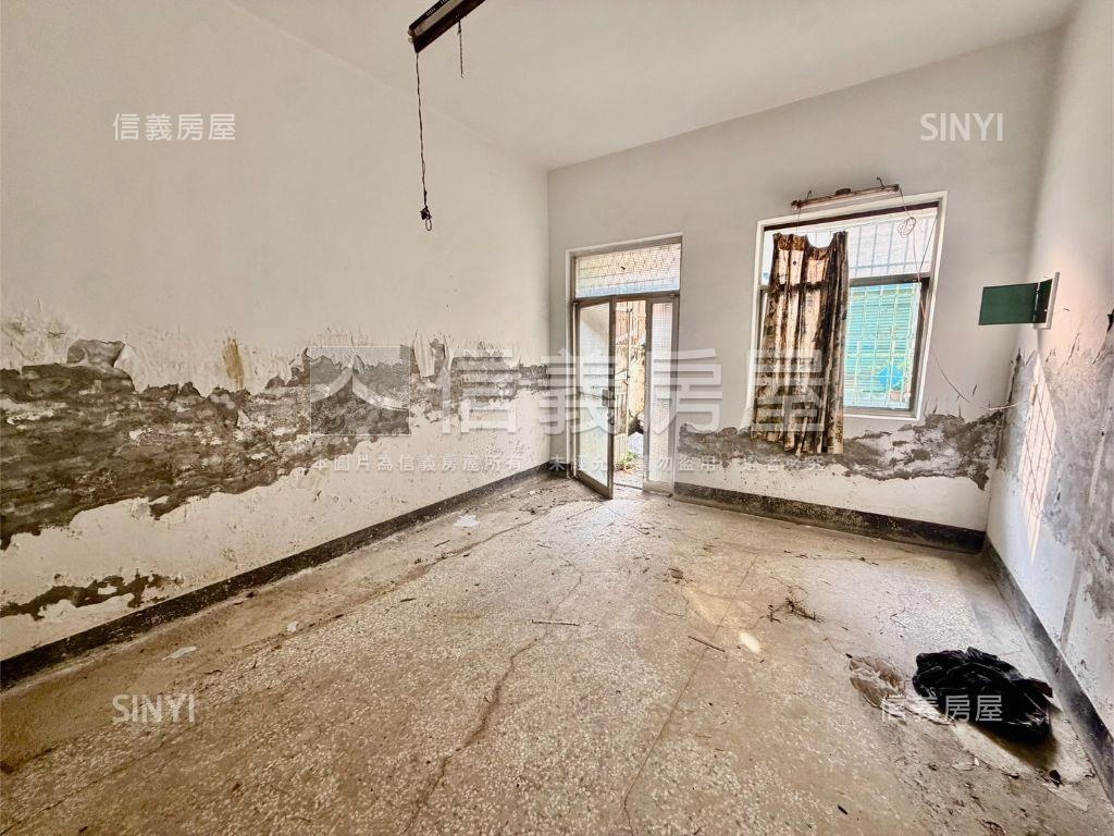 岡山雙鐵共構巷弄小宅房屋室內格局與周邊環境