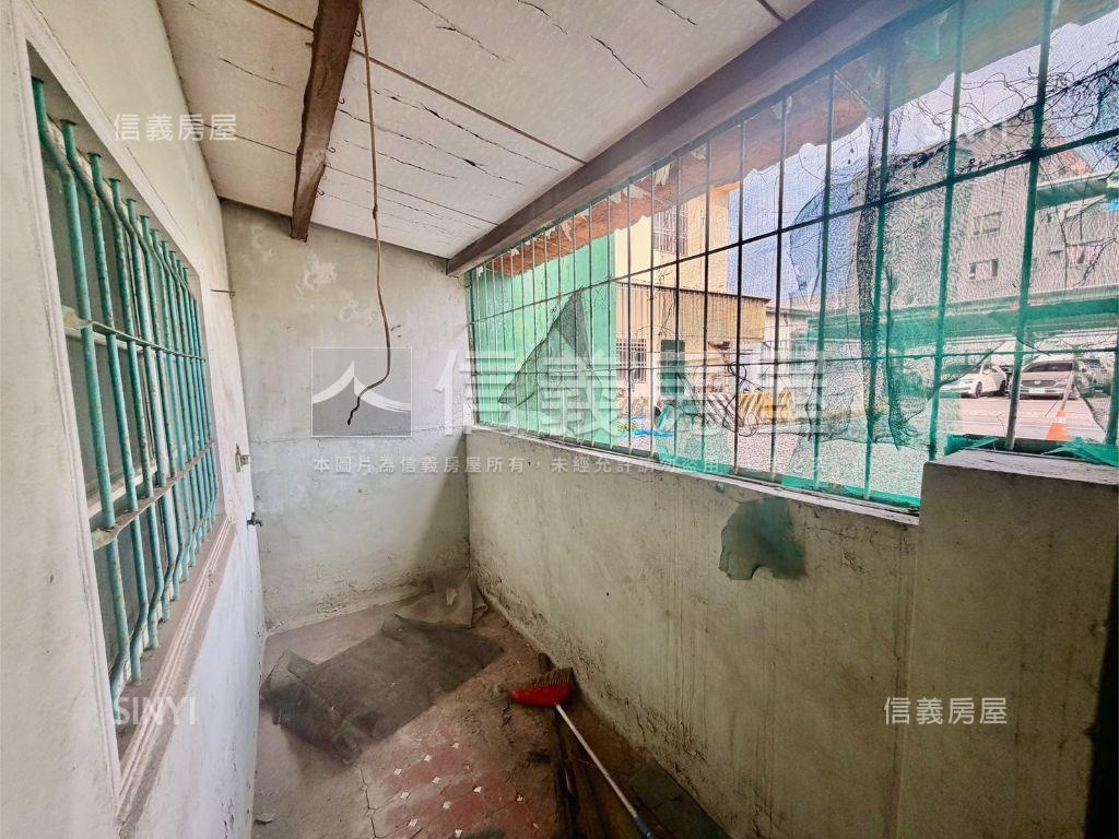 岡山雙鐵共構巷弄小宅房屋室內格局與周邊環境