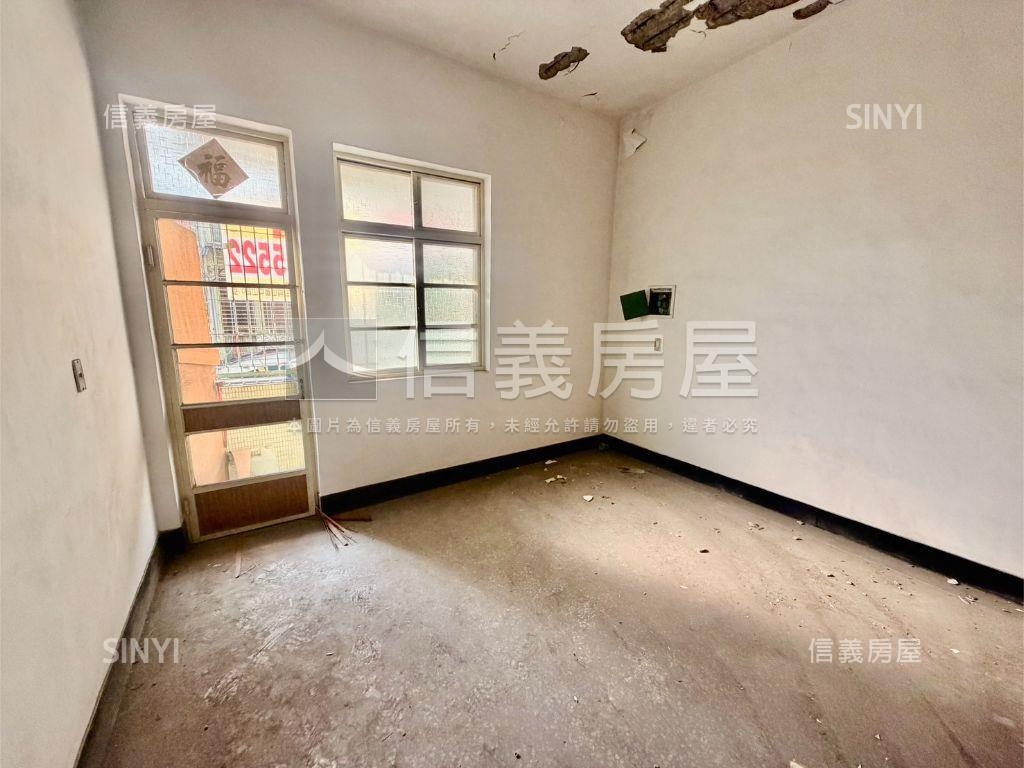 岡山雙鐵共構巷弄小宅房屋室內格局與周邊環境