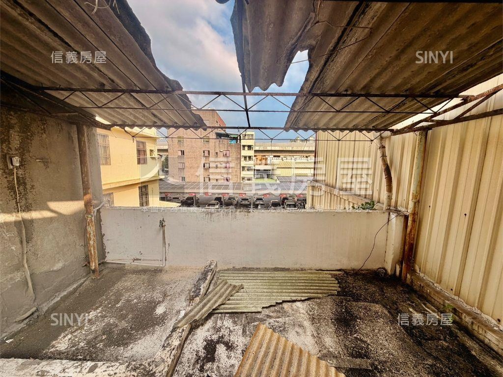 岡山雙鐵共構巷弄小宅房屋室內格局與周邊環境