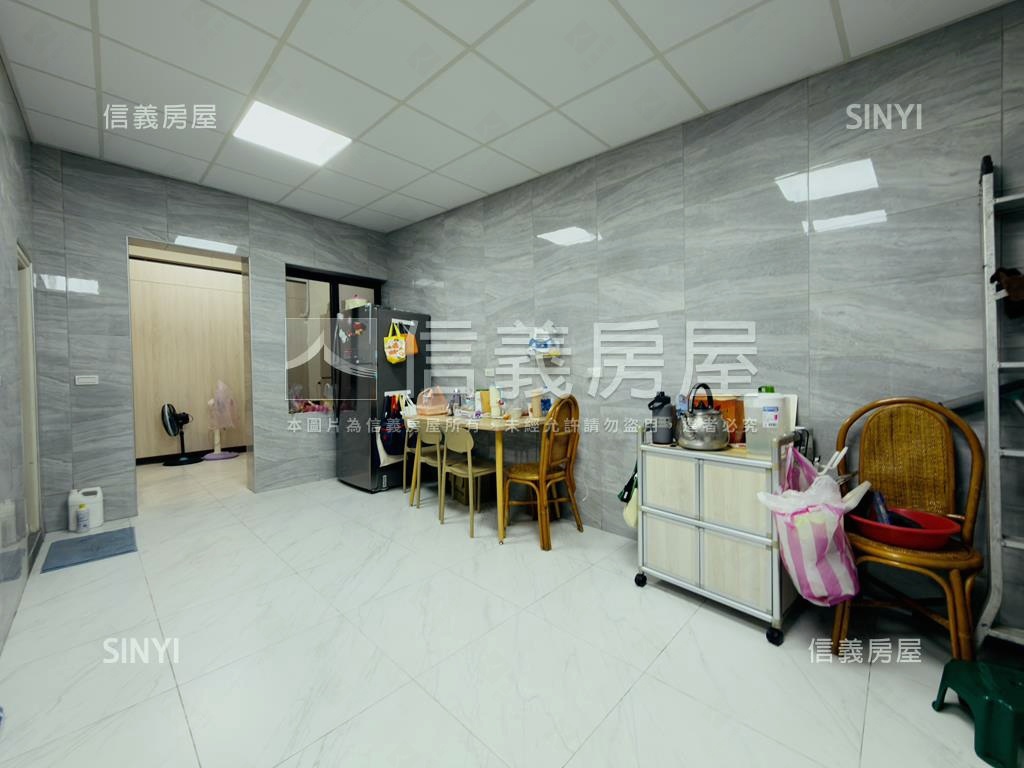 正永大路人潮店面透天房屋室內格局與周邊環境