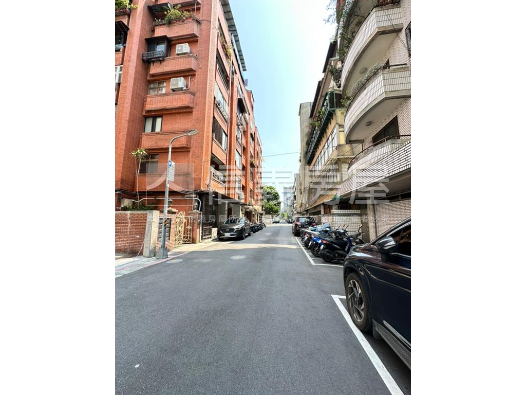 大安立委會館旁金店面房屋室內格局與周邊環境