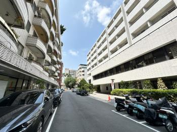 大安立委會館旁金店面