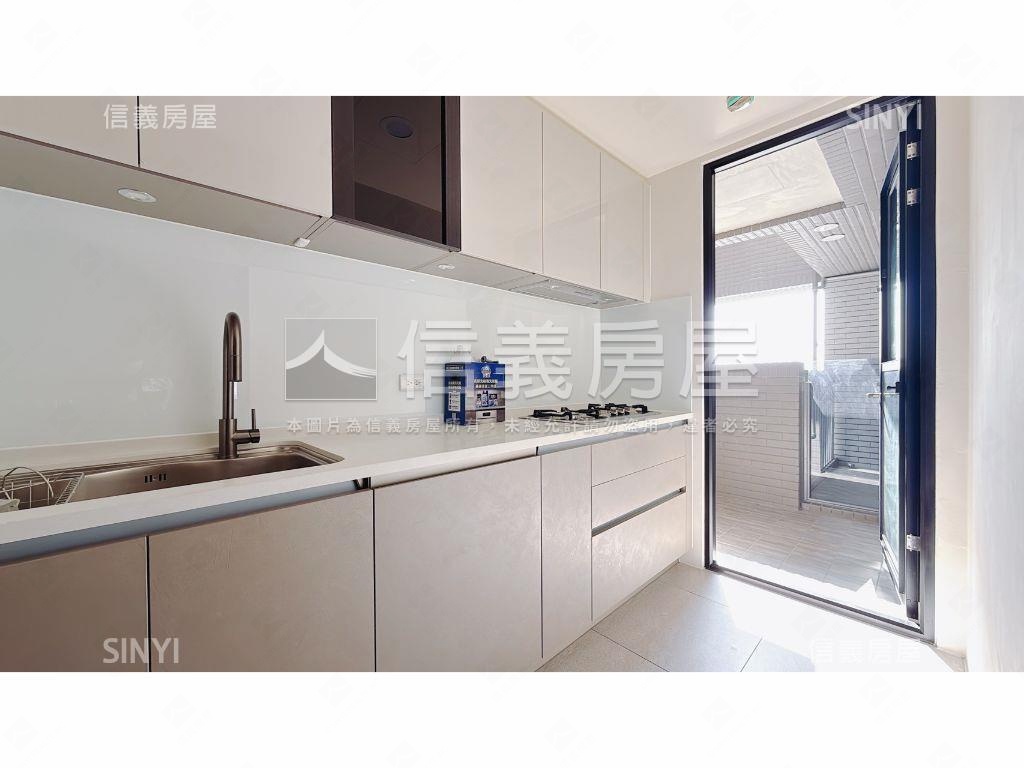 德鑫一璟四房雙車位房屋室內格局與周邊環境