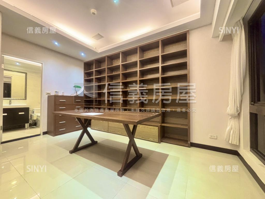 山臨溪高樓景觀三房雙車位房屋室內格局與周邊環境