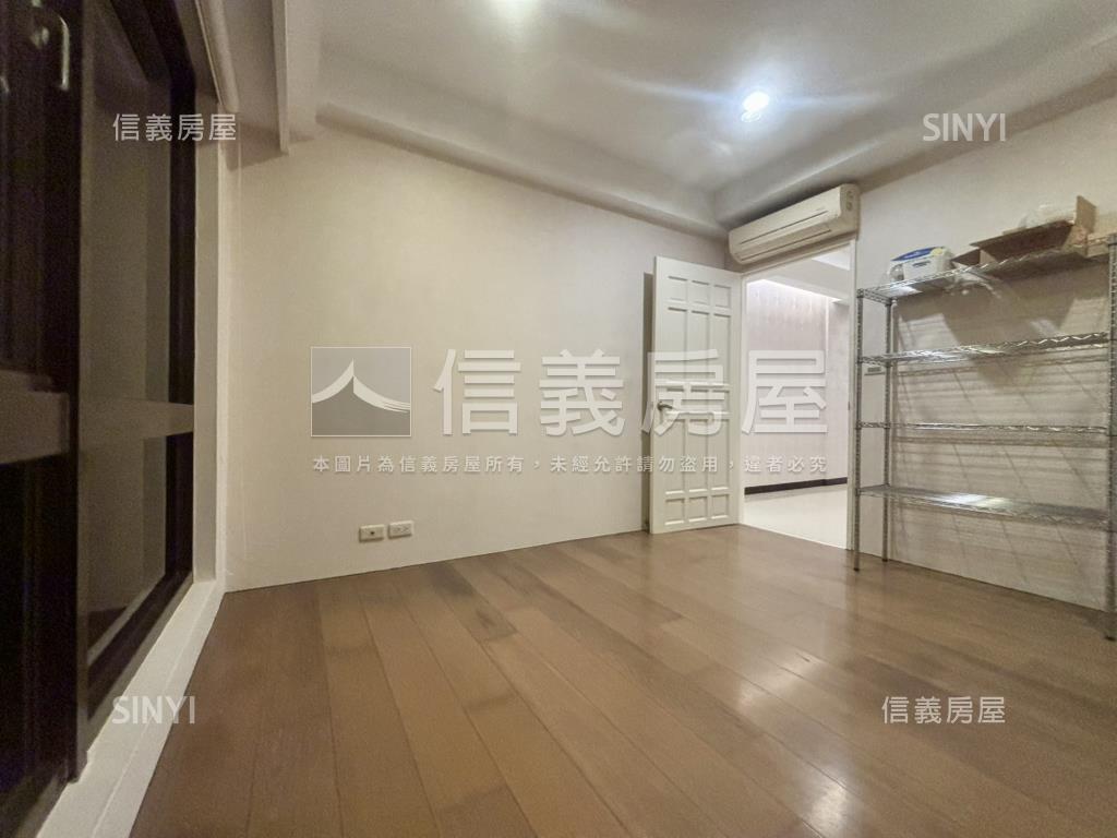 山臨溪高樓景觀三房雙車位房屋室內格局與周邊環境