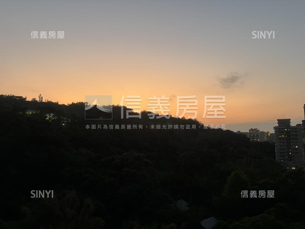 山臨溪高樓景觀三房雙車位房屋室內格局與周邊環境