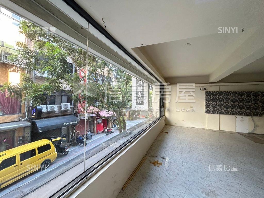 近Ａ２２站店面房屋室內格局與周邊環境