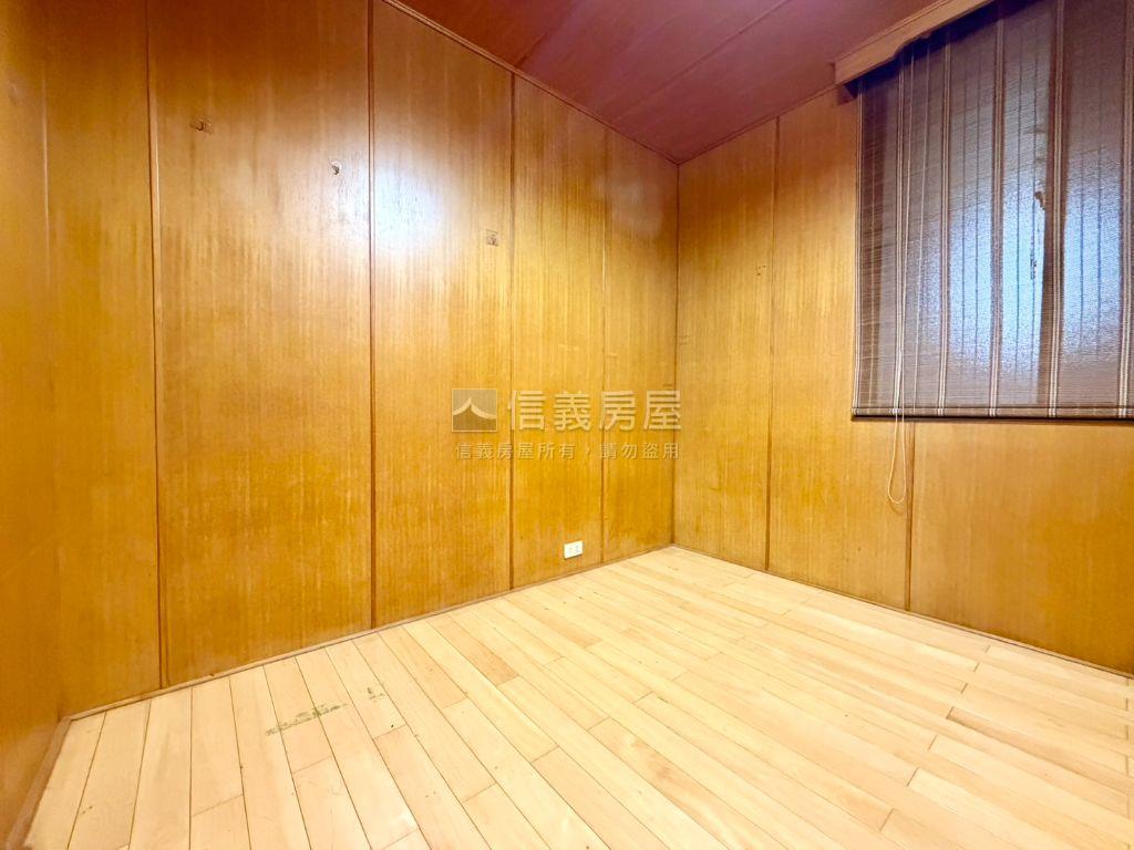 走路到巴克禮公園三房平車房屋室內格局與周邊環境