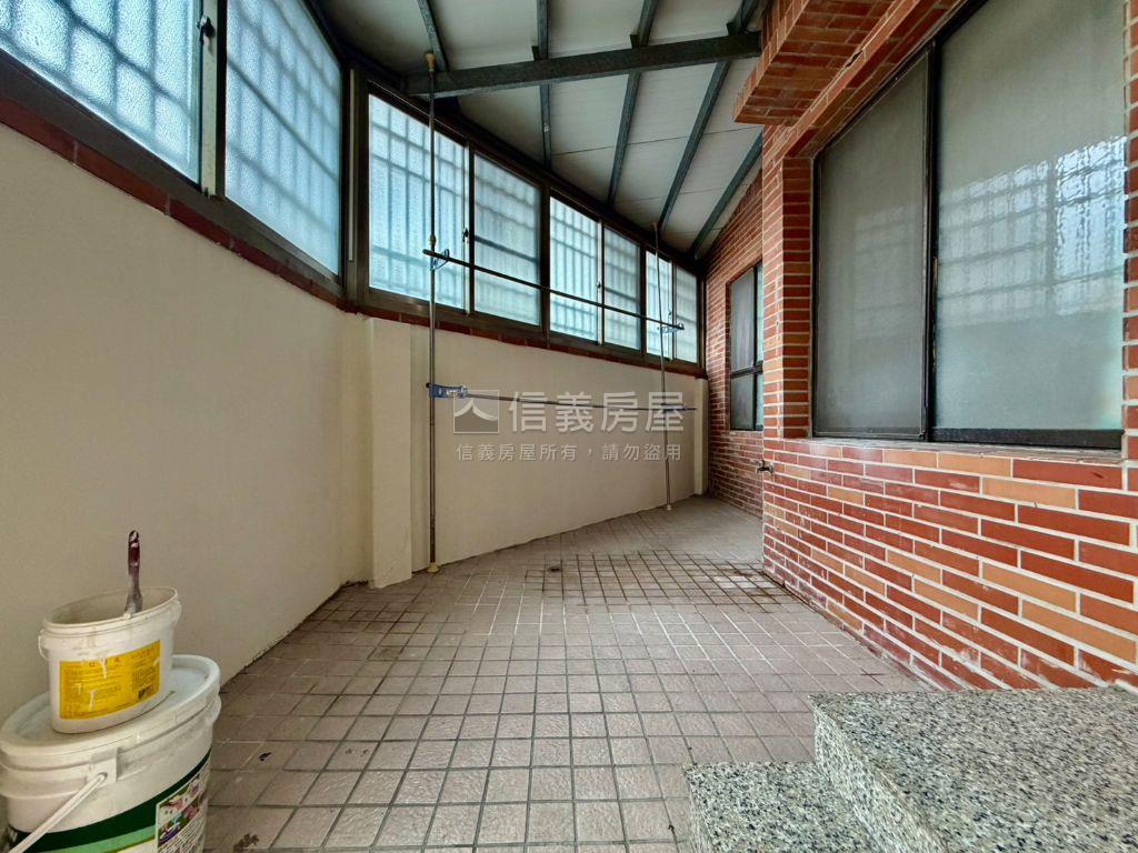走路到巴克禮公園三房平車房屋室內格局與周邊環境