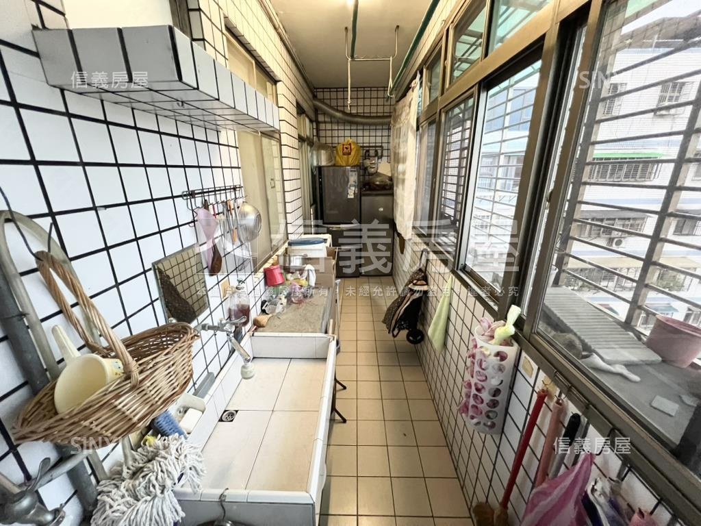 文聖街華廈７＋８房屋室內格局與周邊環境