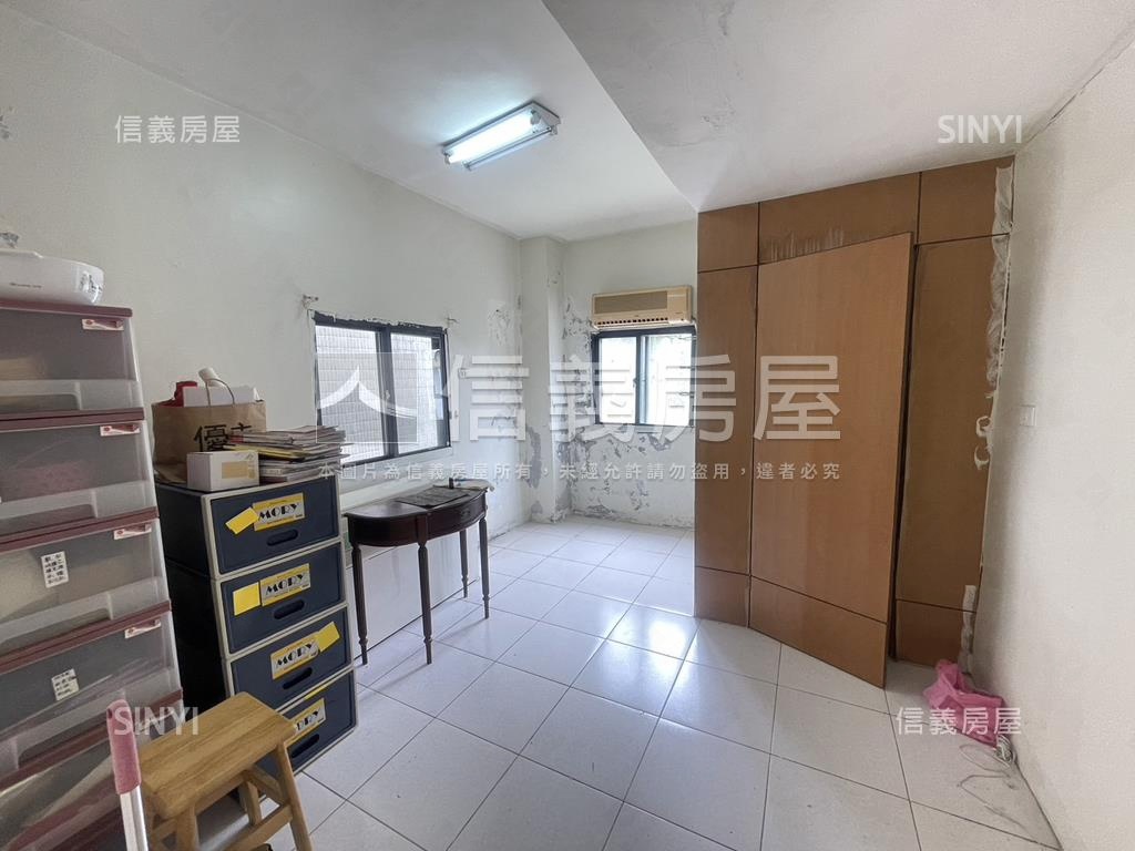 台北小城ＶＩＰ巷透天厝房屋室內格局與周邊環境