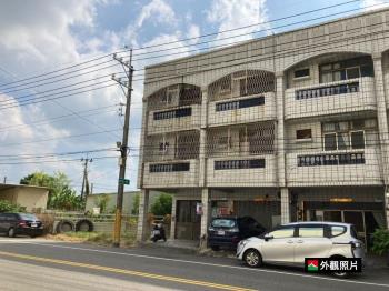 歸仁成功路金角窗透天