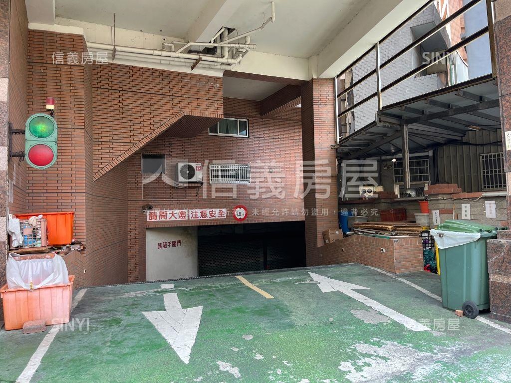 花園街機能電梯３房房屋室內格局與周邊環境