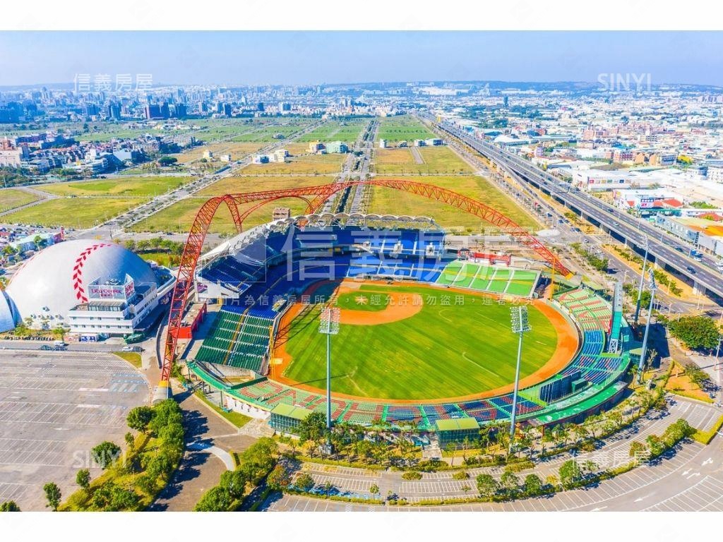昌平路約８米面寬全新透天房屋室內格局與周邊環境