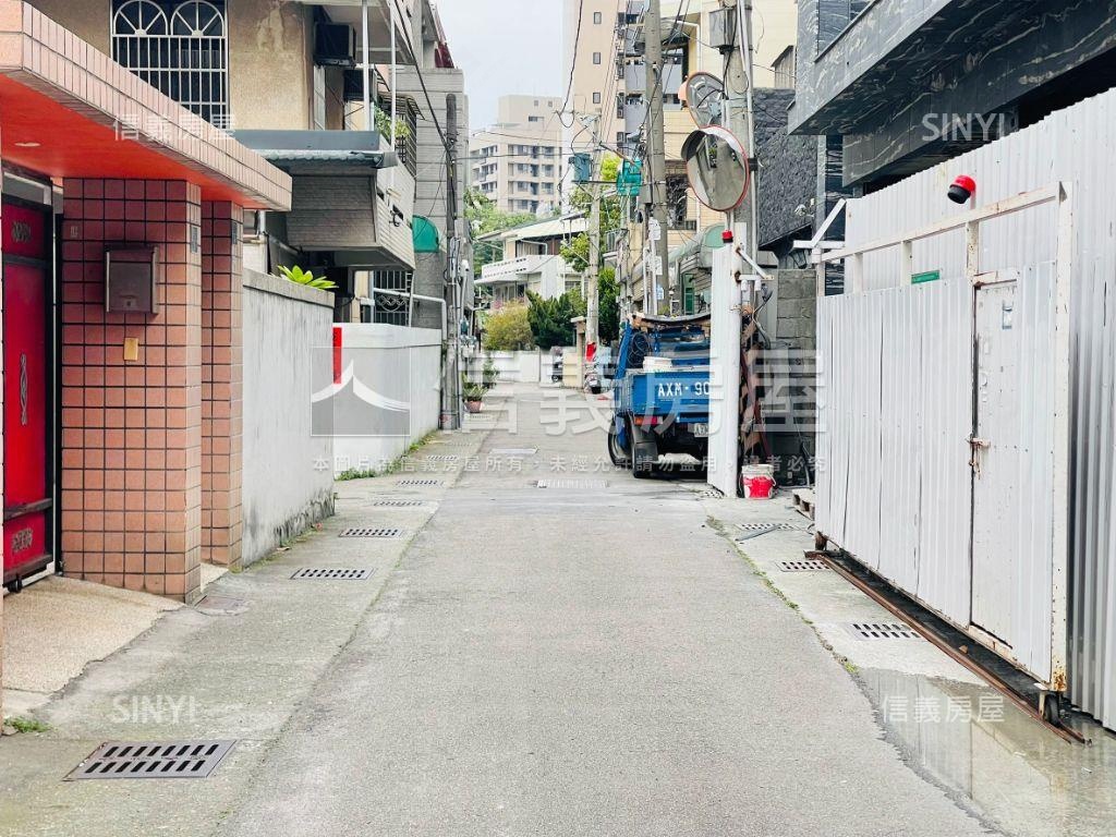 昌平路約８米面寬全新透天房屋室內格局與周邊環境