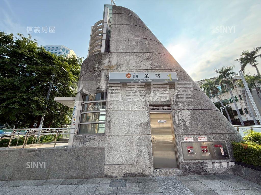 近前金捷運站稀有正街透天房屋室內格局與周邊環境