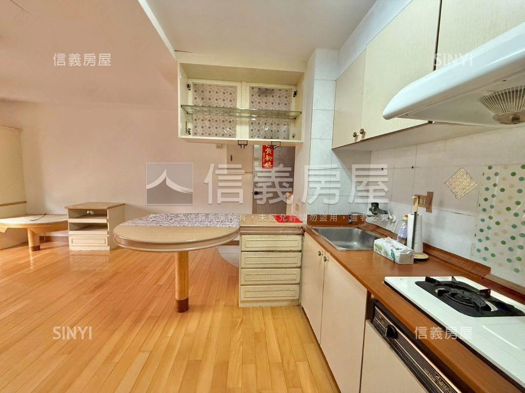 捷運•一房兩廳•電梯成家房屋室內格局與周邊環境