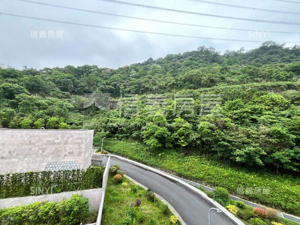 美麗山林綠景成家兩房車位房屋室內格局與周邊環境