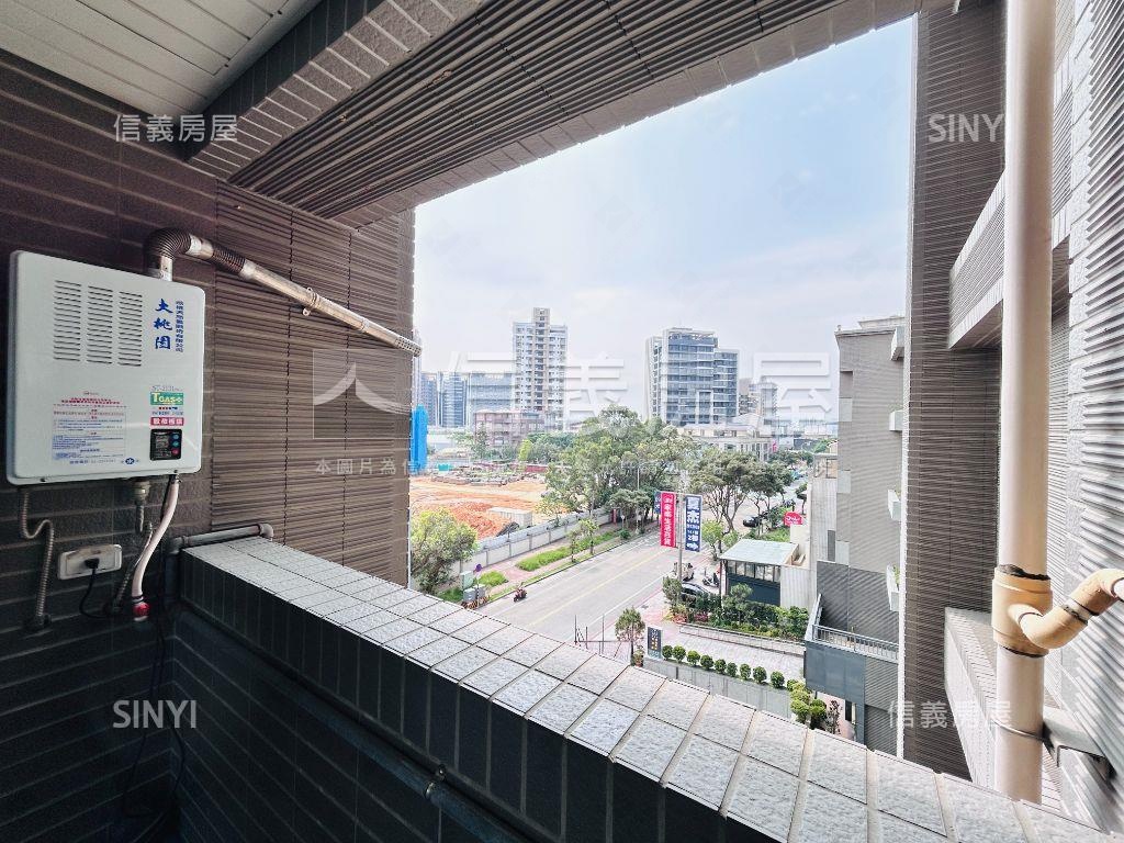 面青埔國小晶華匯兩房車位房屋室內格局與周邊環境